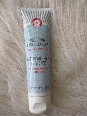 First Aid Beauty Pure Skin Face Cleanser - Light Blue and White Tube